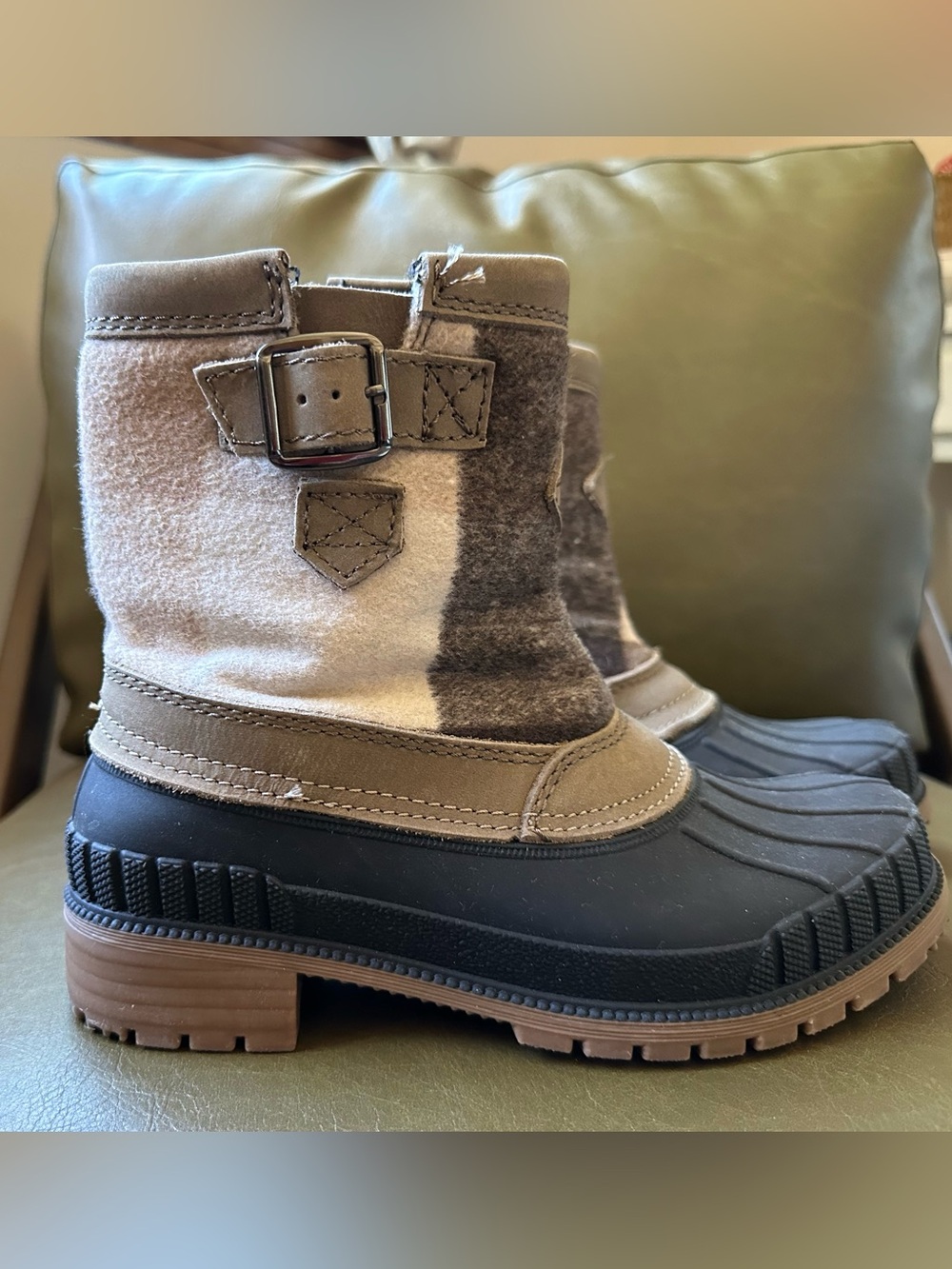 Kamik Women’s Brown Winter Boots with Buckle